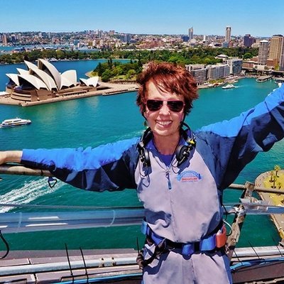 Climbing the Sydney Harbour Bridge - The Wise Travelller