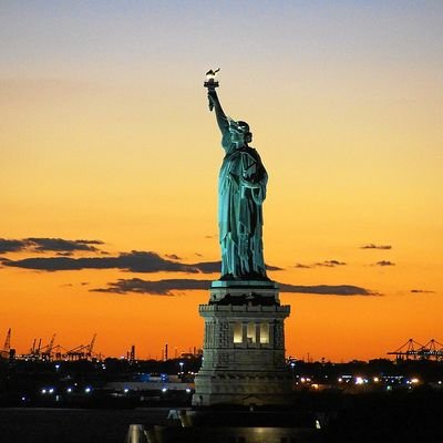 Eight Reasons Why You Should Visit the USA This Year - The Wise Traveller - Statue of Liberty