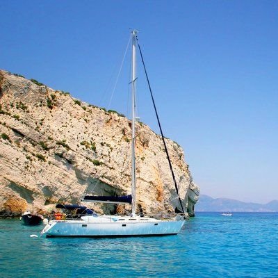 The Wise Traveller - Self-Sailing Around Greece - sailing around in your own boat