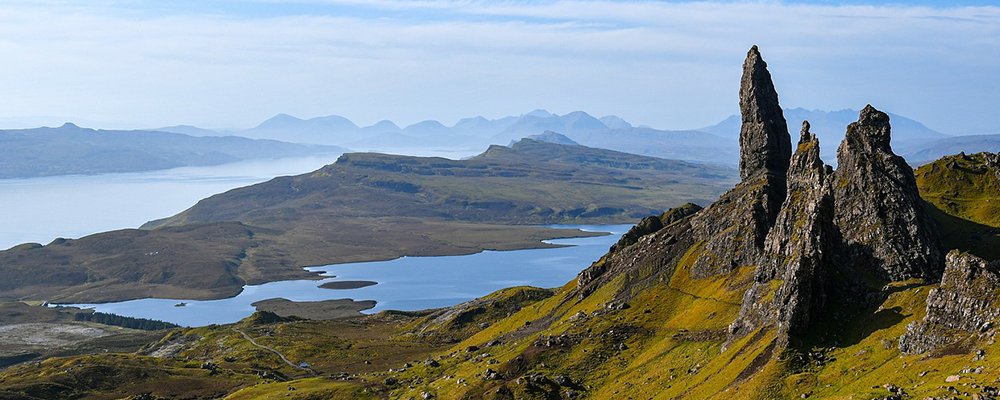 10 Photo-Worthy Spots to Visit with Your Best Friends - The Wise Traveller - Skye - Scotland