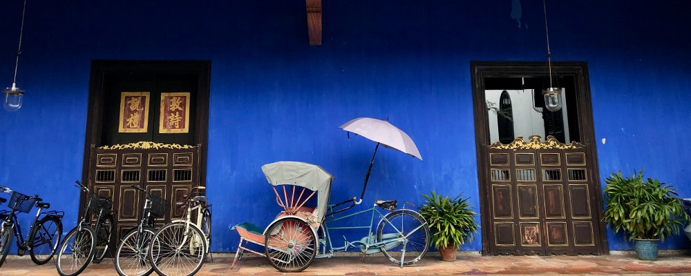 Boutique Historical Beds - Georgetown, Penang - The Wise Traveller - Cheong Fatt Tze Mansion - Blue Mansion