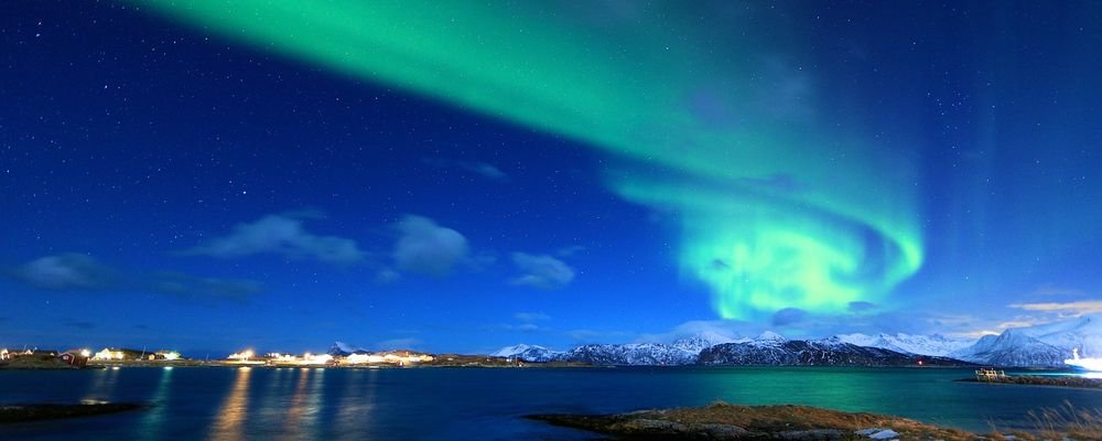 Eight Reasons Why You Should Visit Scandinavia This Year - The Wise Traveller - Northern Light